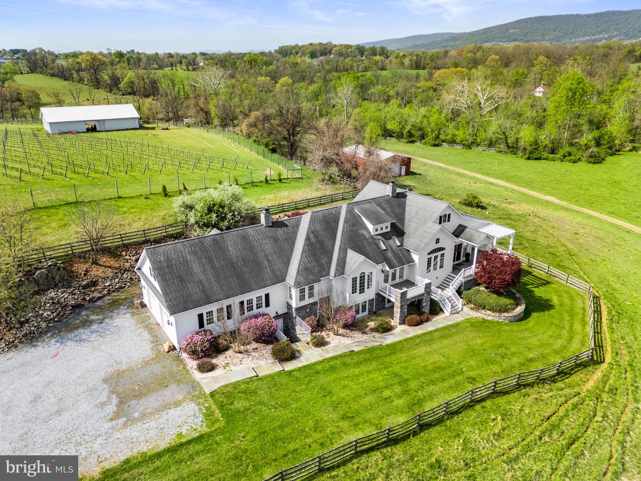 35047 SNICKERSVILLE TURNPIKE