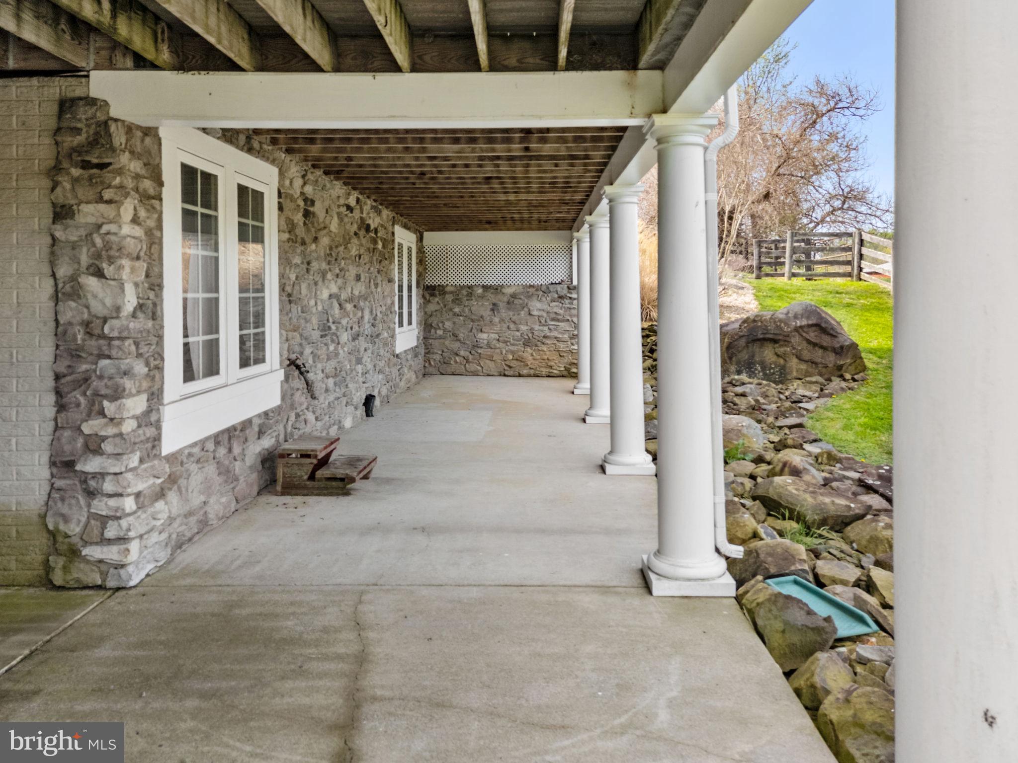 35047 SNICKERSVILLE TURNPIKE