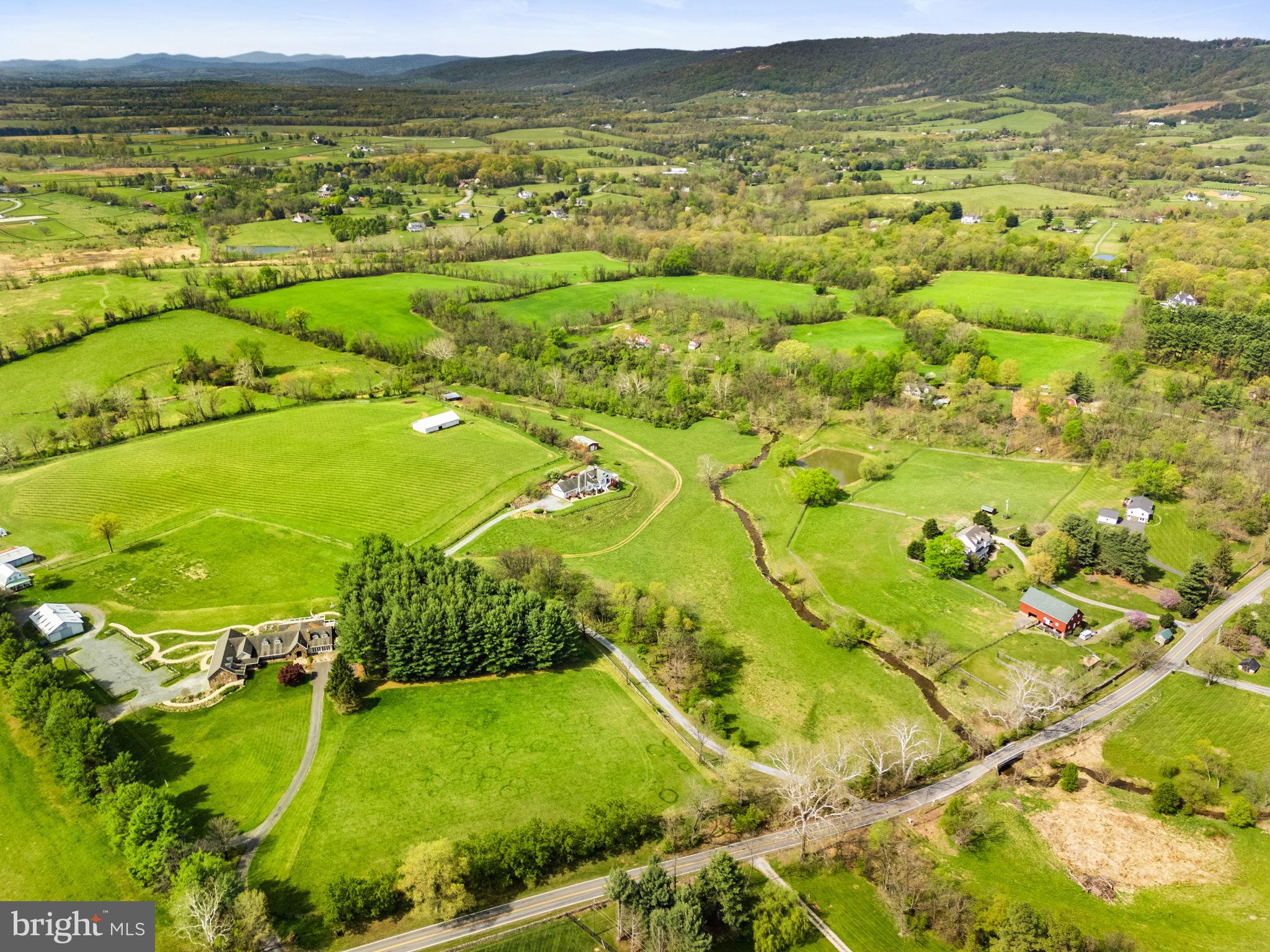 35047 SNICKERSVILLE TURNPIKE