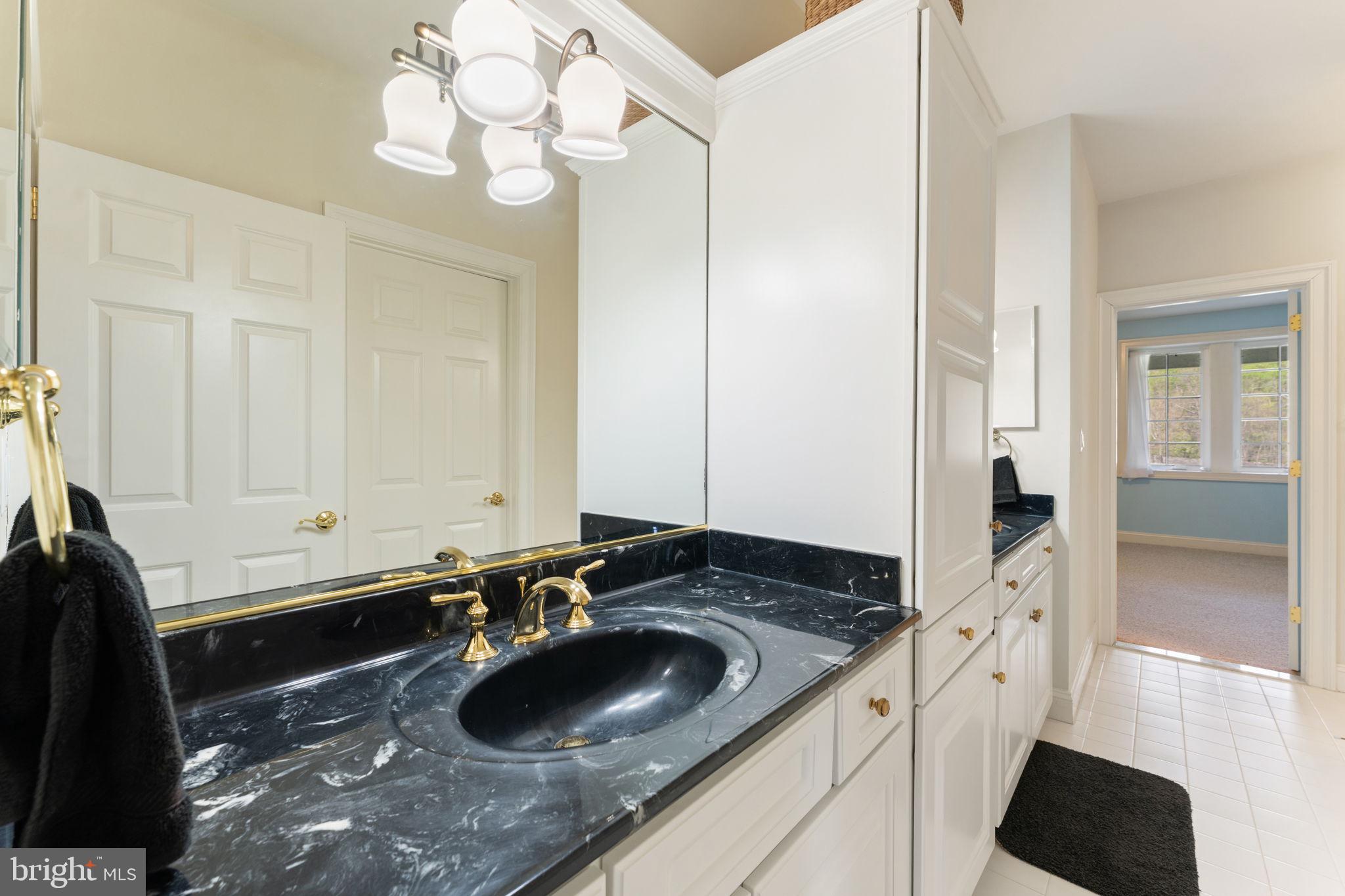 35047 SNICKERSVILLE TURNPIKE