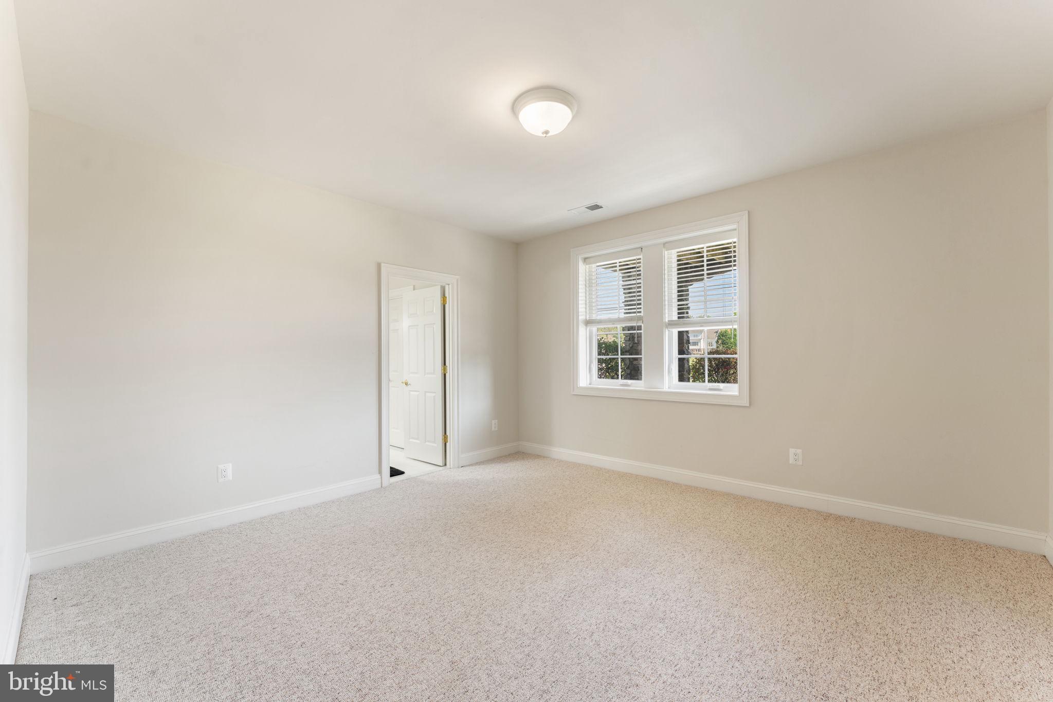 35047 SNICKERSVILLE TURNPIKE