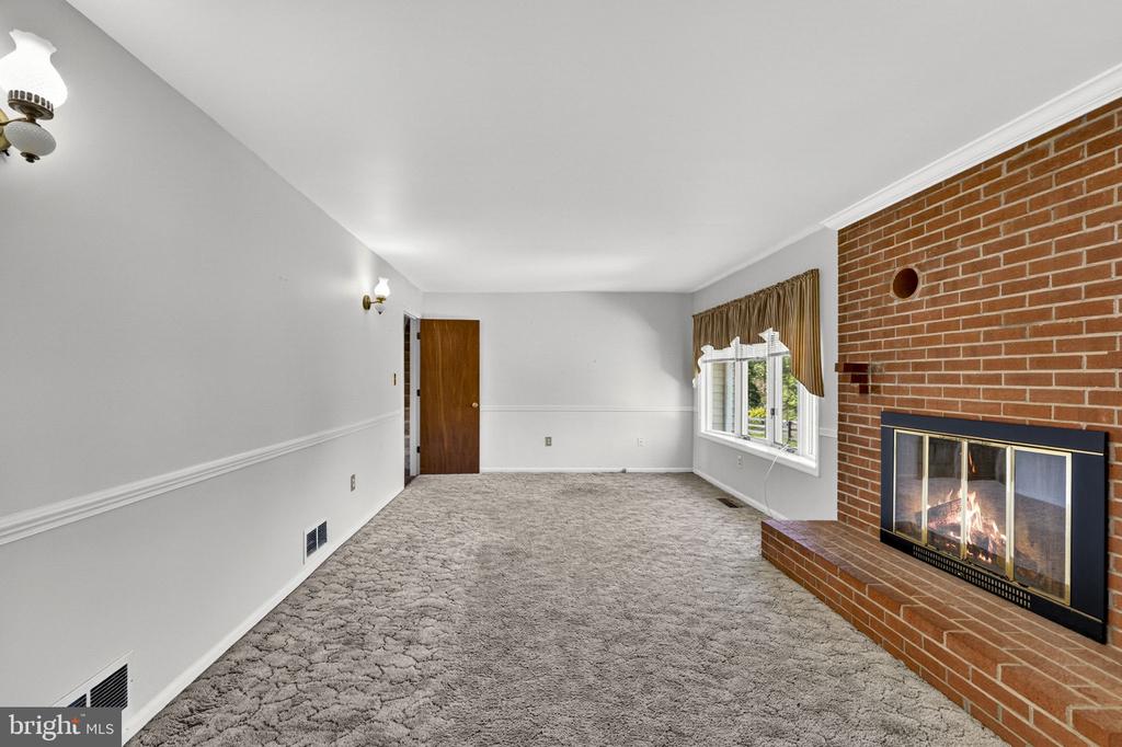 40297 BRADDOCK ROAD