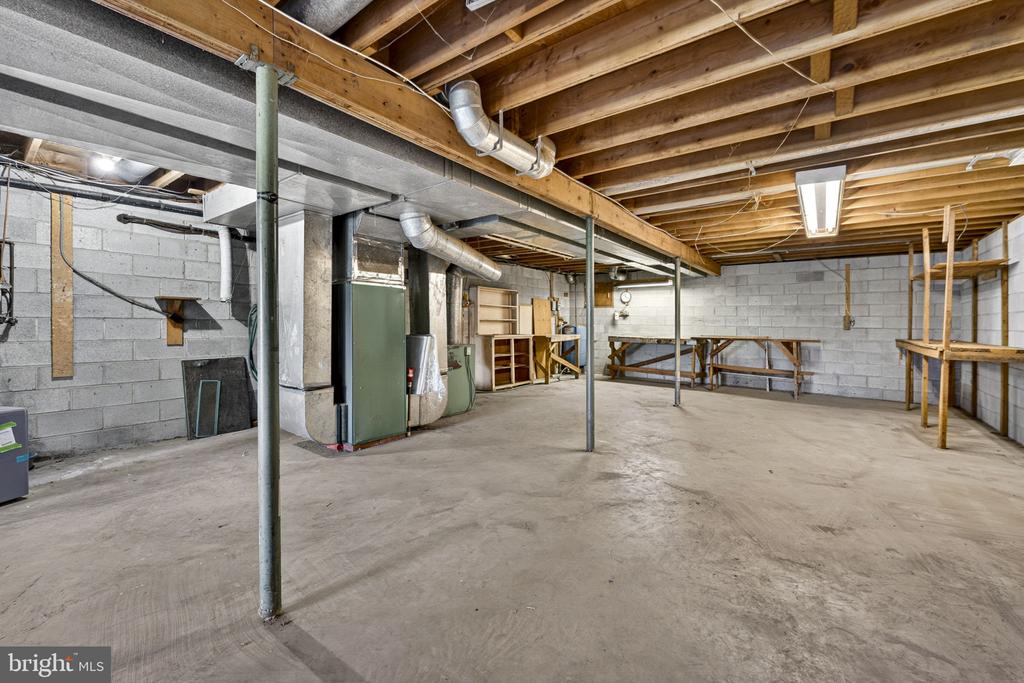 40297 BRADDOCK ROAD