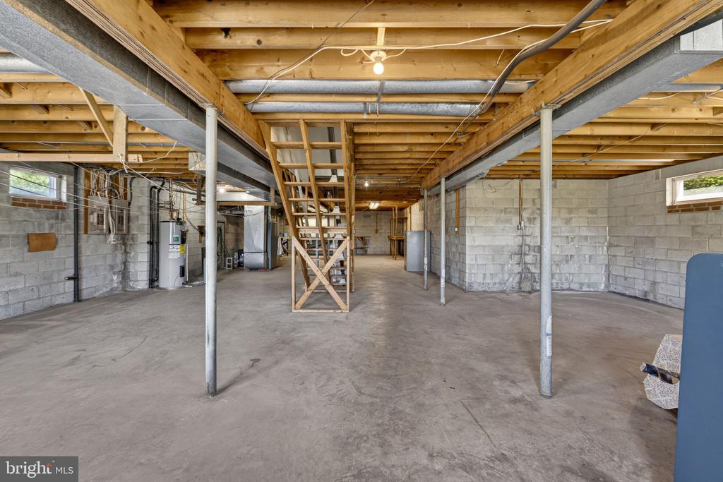 40297 BRADDOCK ROAD