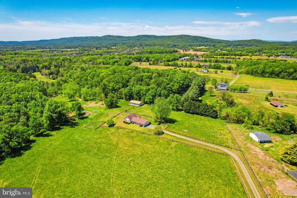 40297 BRADDOCK ROAD