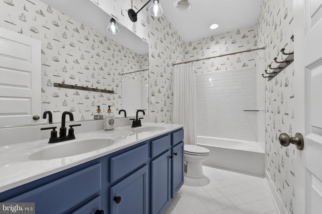 14228 AMYS MEADOW COURT