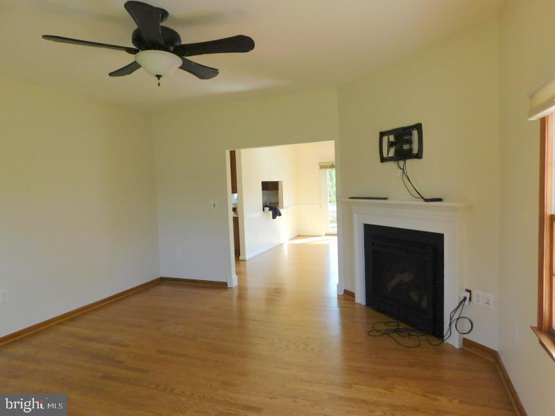 13886 BERLIN TURNPIKE A