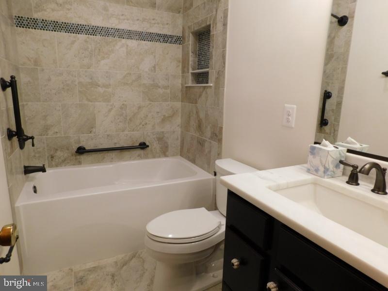 13886 BERLIN TURNPIKE A