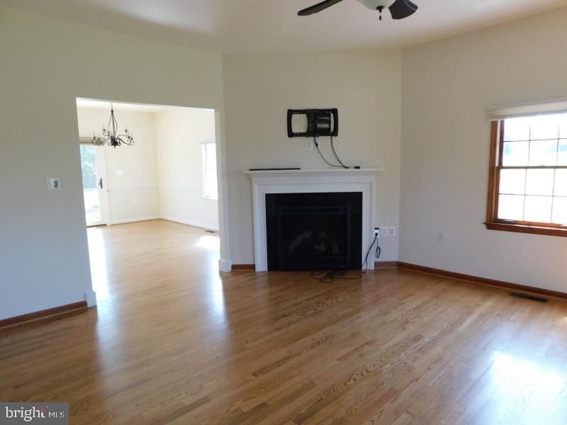 13886 BERLIN TURNPIKE A