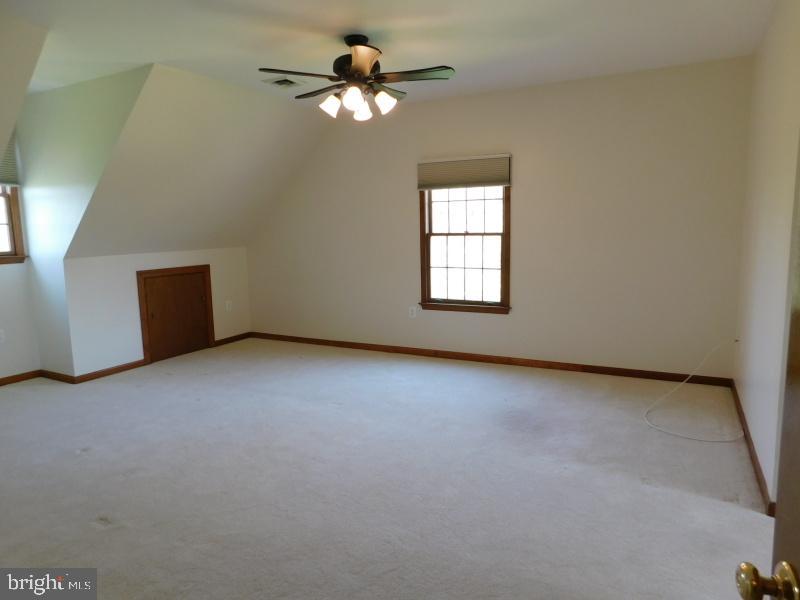 13886 BERLIN TURNPIKE A