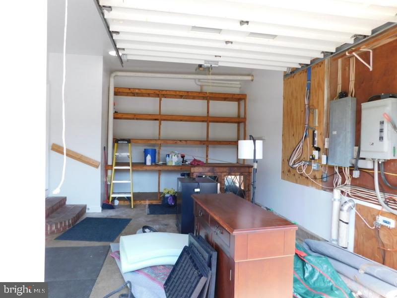 13886 BERLIN TURNPIKE A