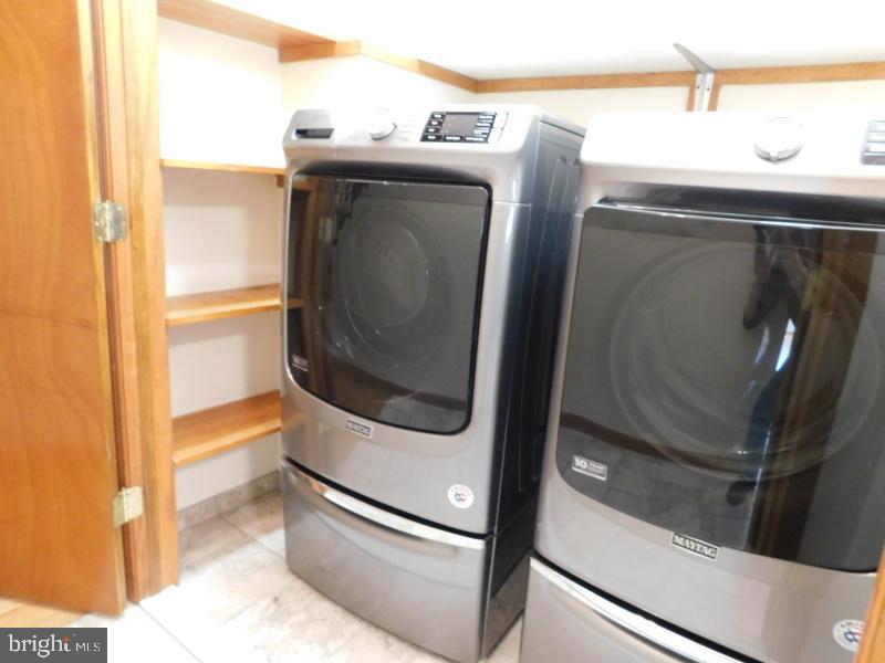 13886 BERLIN TURNPIKE A