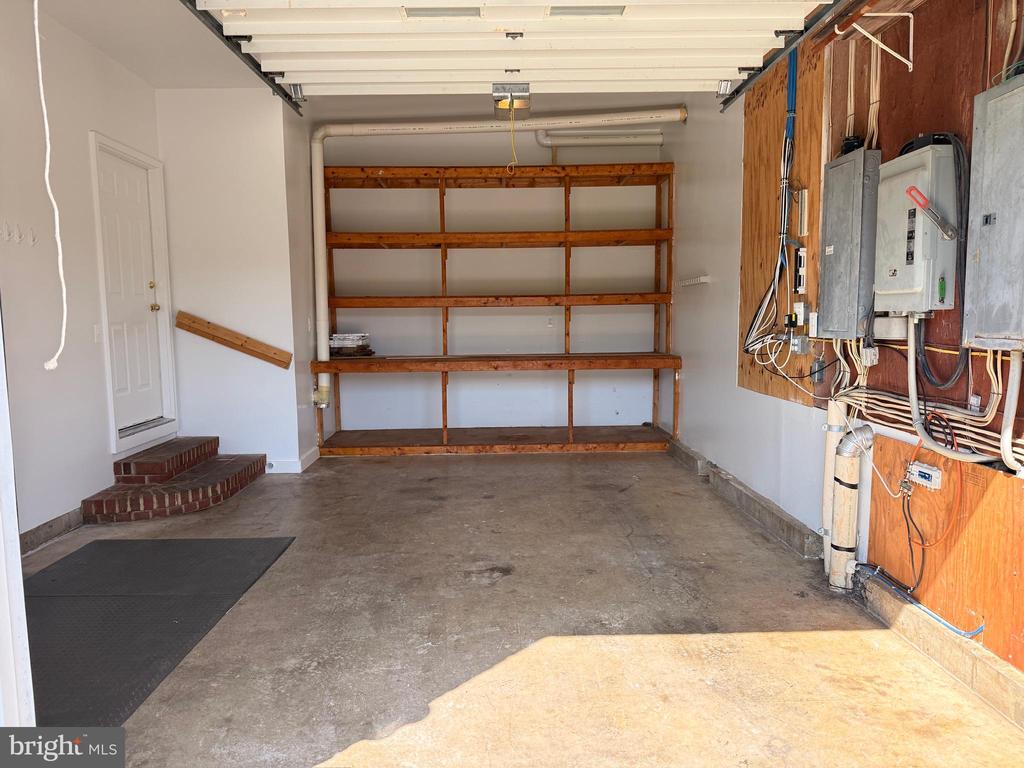 13886 BERLIN TURNPIKE A
