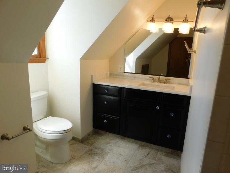 13886 BERLIN TURNPIKE A