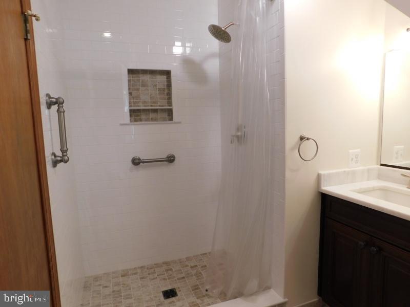 13886 BERLIN TURNPIKE A