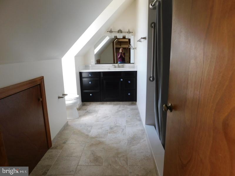 13886 BERLIN TURNPIKE A