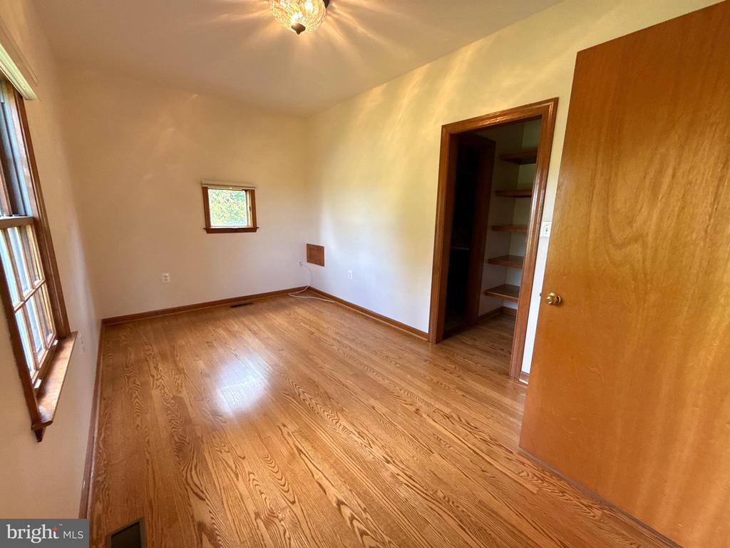 13886 BERLIN TURNPIKE A