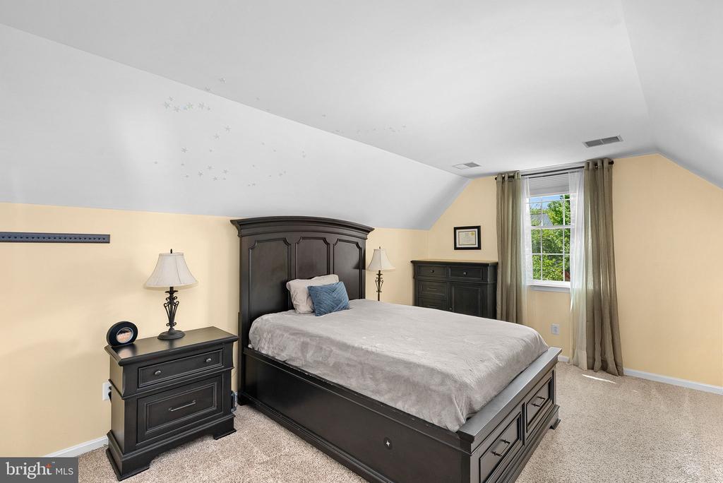 21328 MARSH CREEK DRIVE