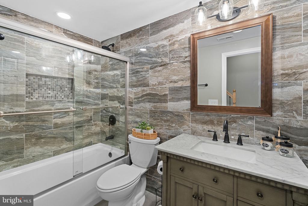 21328 MARSH CREEK DRIVE