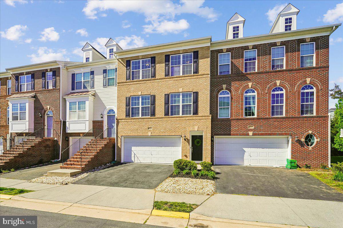 25073 PRAIRIE FIRE SQUARE