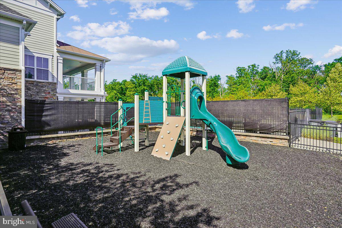 25073 PRAIRIE FIRE SQUARE
