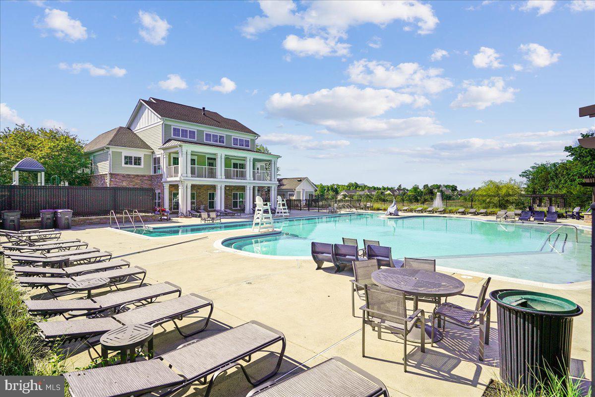 25073 PRAIRIE FIRE SQUARE