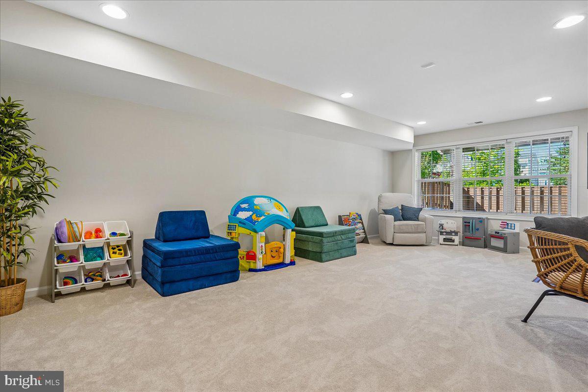 25073 PRAIRIE FIRE SQUARE