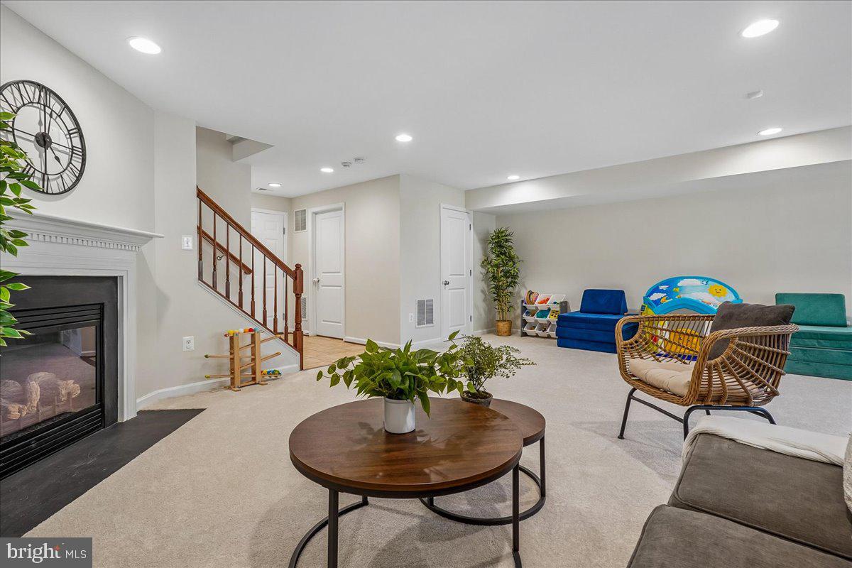 25073 PRAIRIE FIRE SQUARE