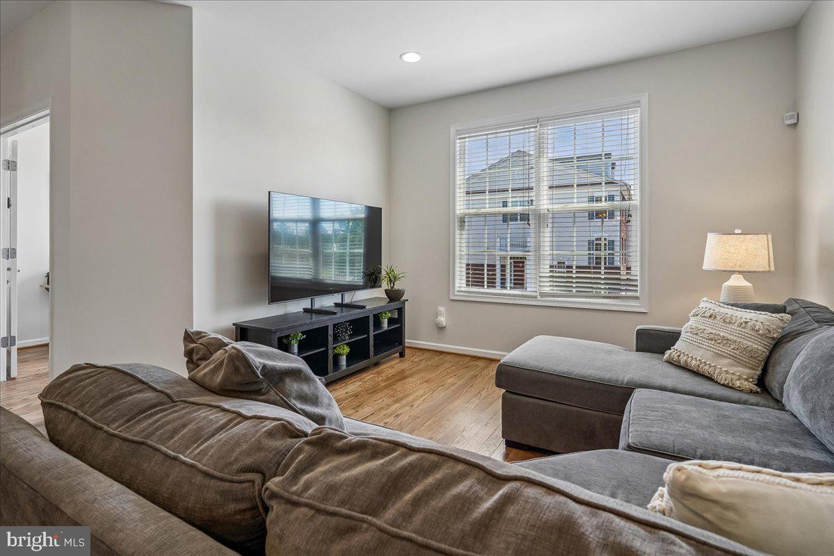 25073 PRAIRIE FIRE SQUARE