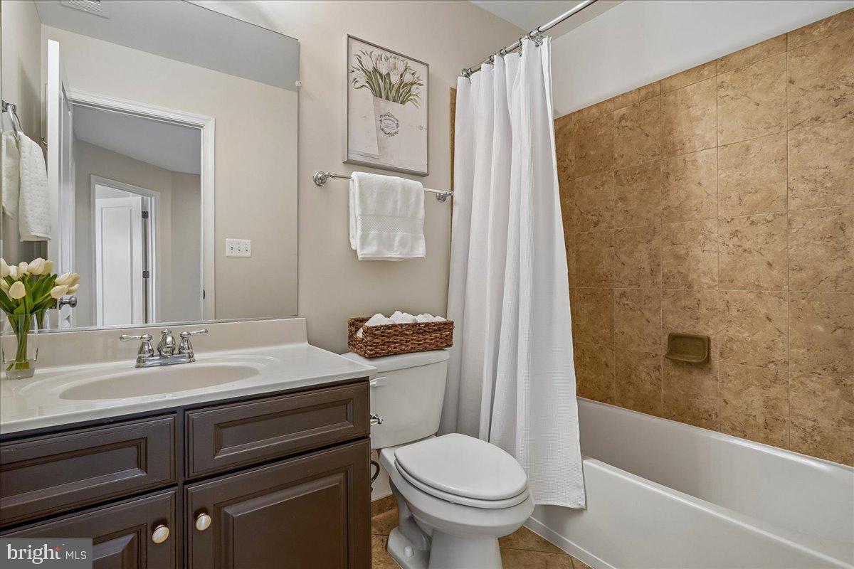 25073 PRAIRIE FIRE SQUARE