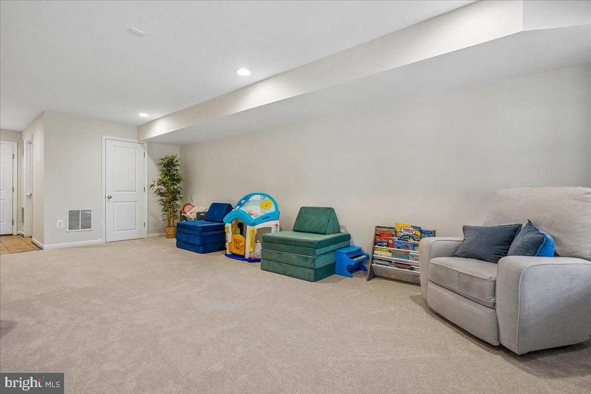 25073 PRAIRIE FIRE SQUARE