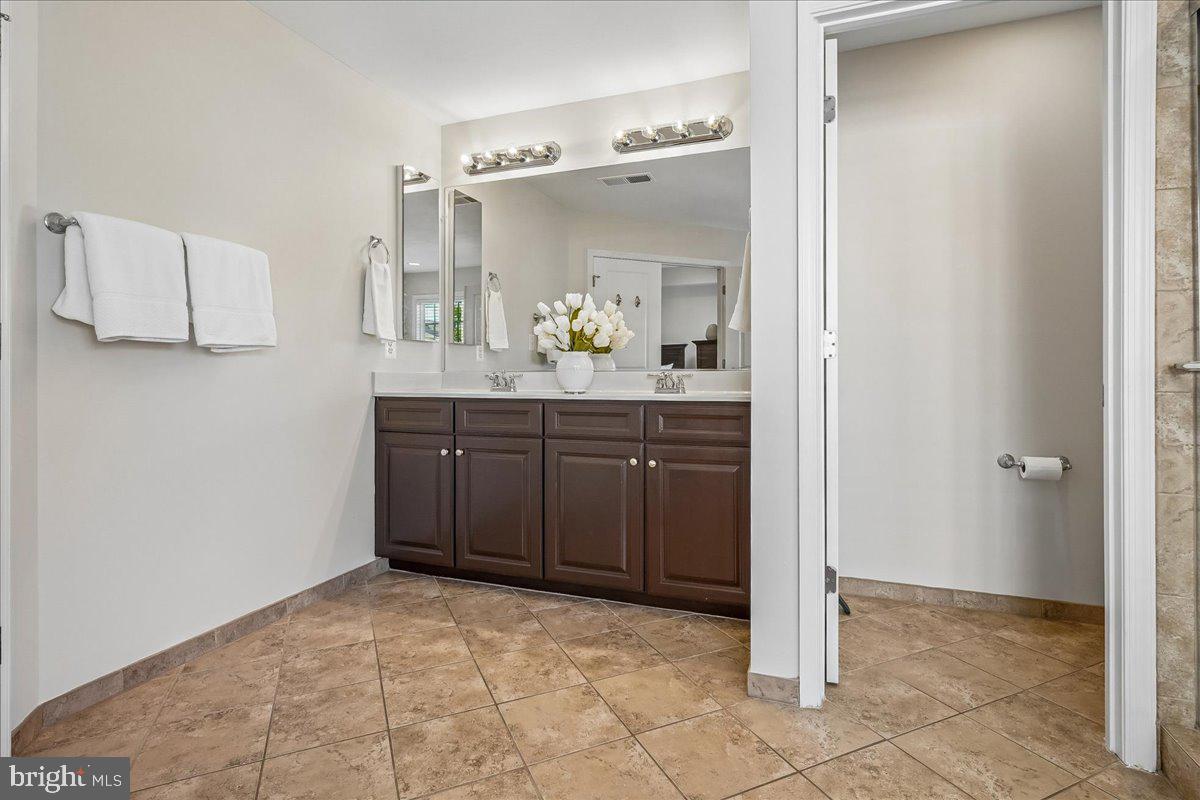 25073 PRAIRIE FIRE SQUARE