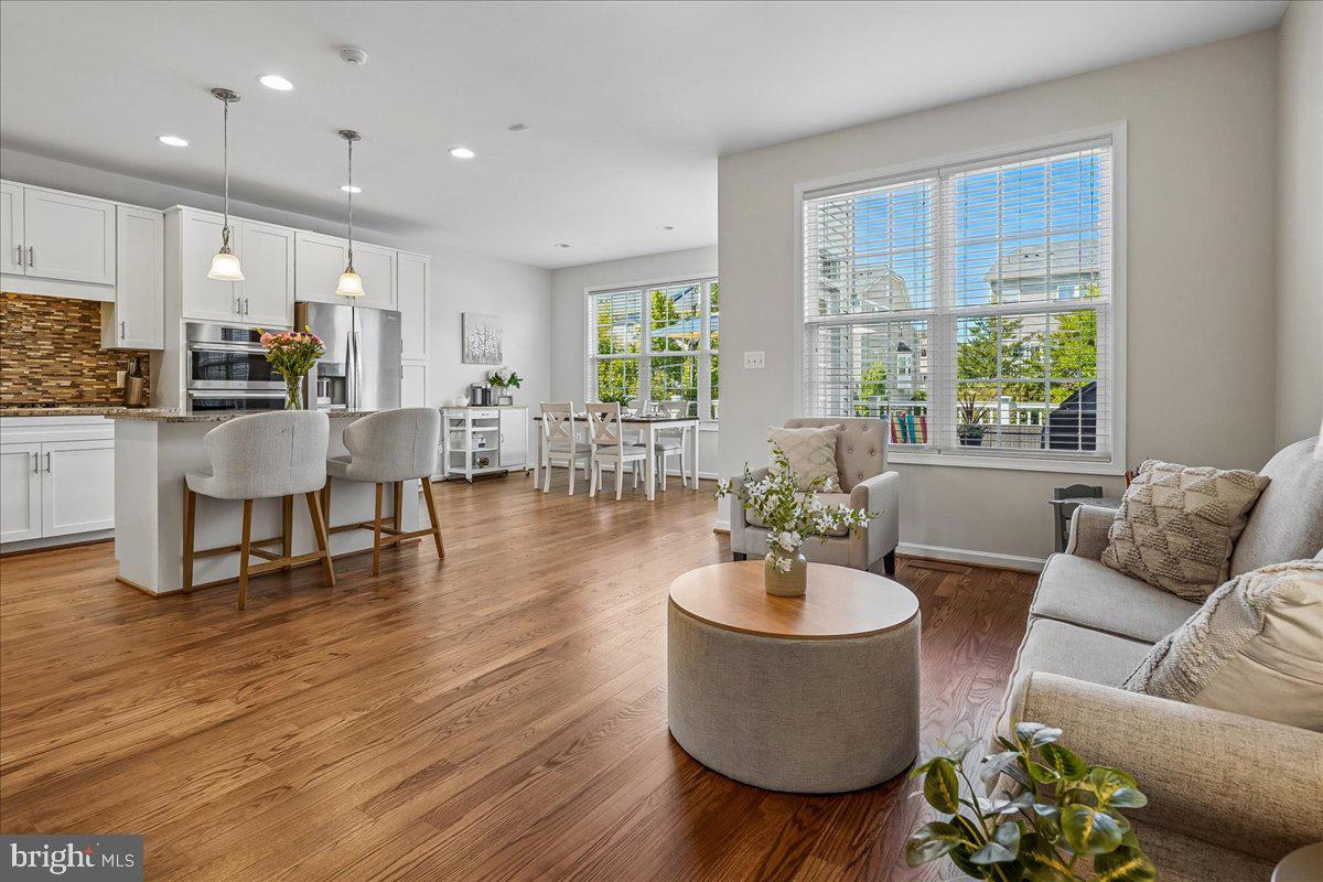 25073 PRAIRIE FIRE SQUARE