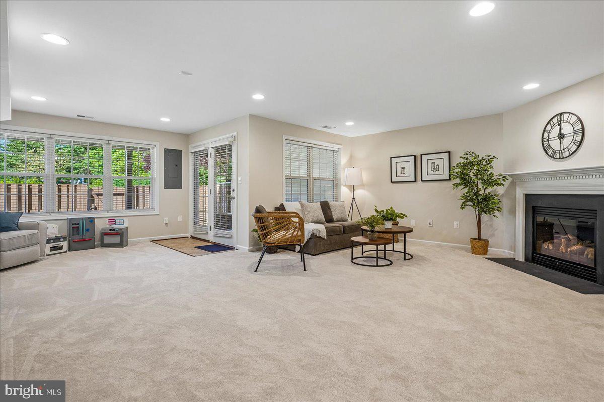 25073 PRAIRIE FIRE SQUARE