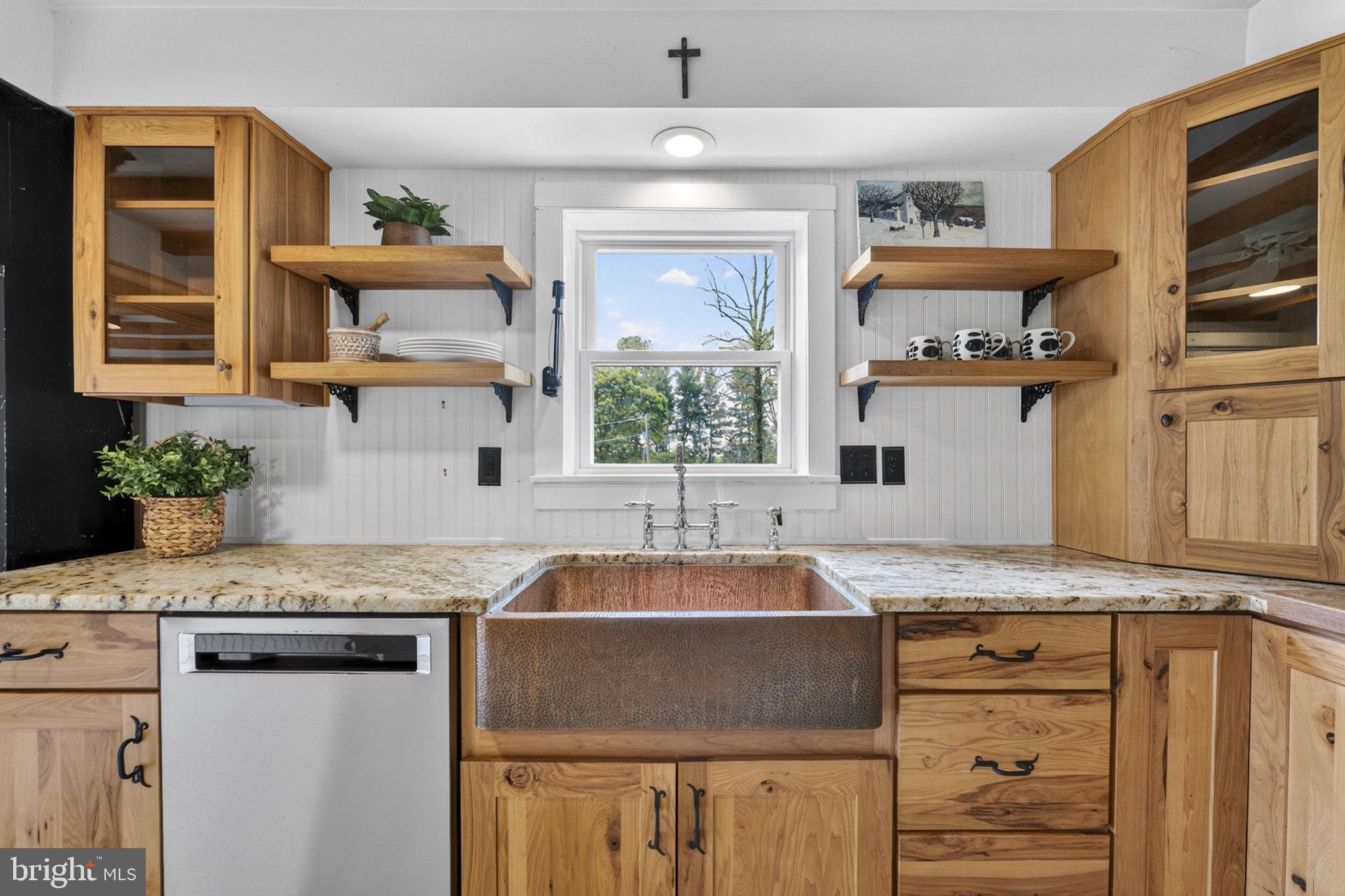 42165 BLACK WALNUT LANE