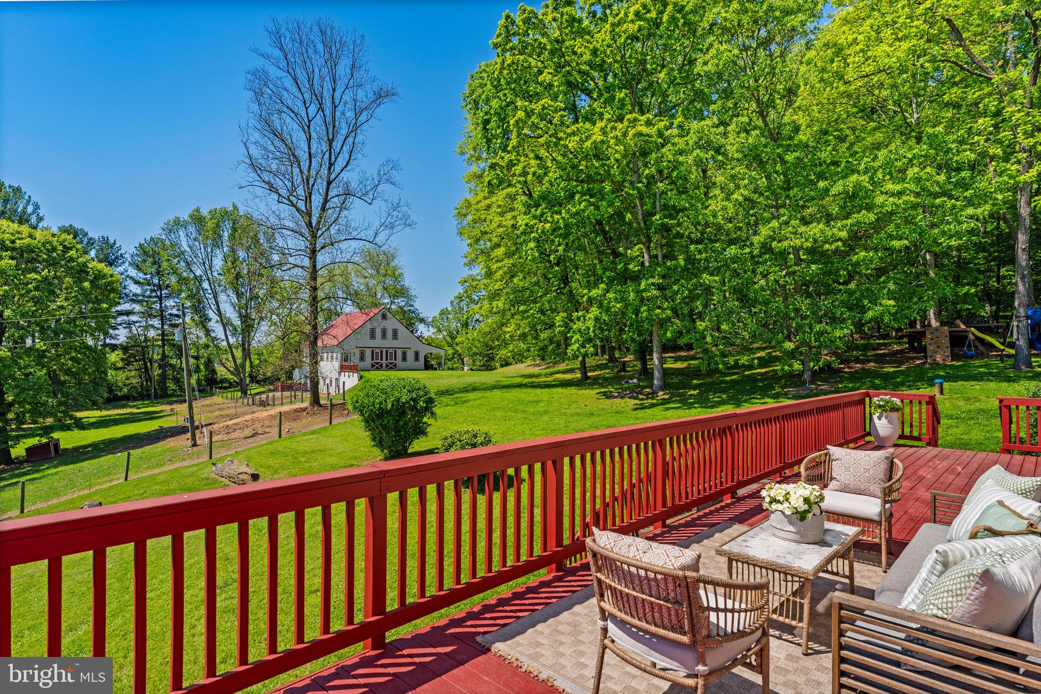 42165 BLACK WALNUT LANE