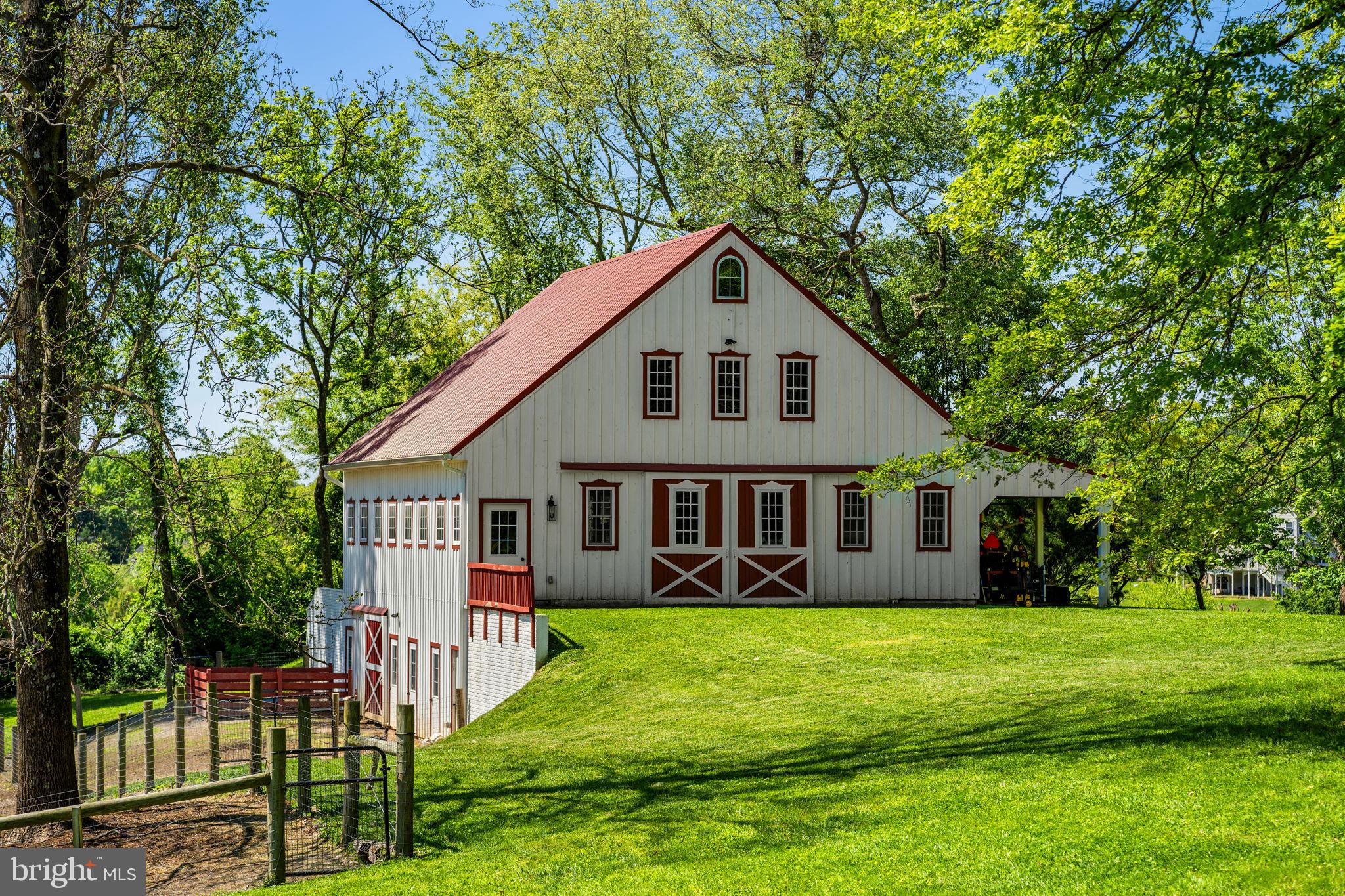 42165 BLACK WALNUT LANE