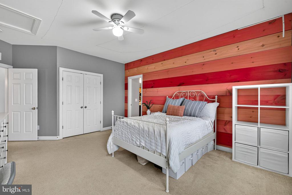 15117 GRACE PLACE