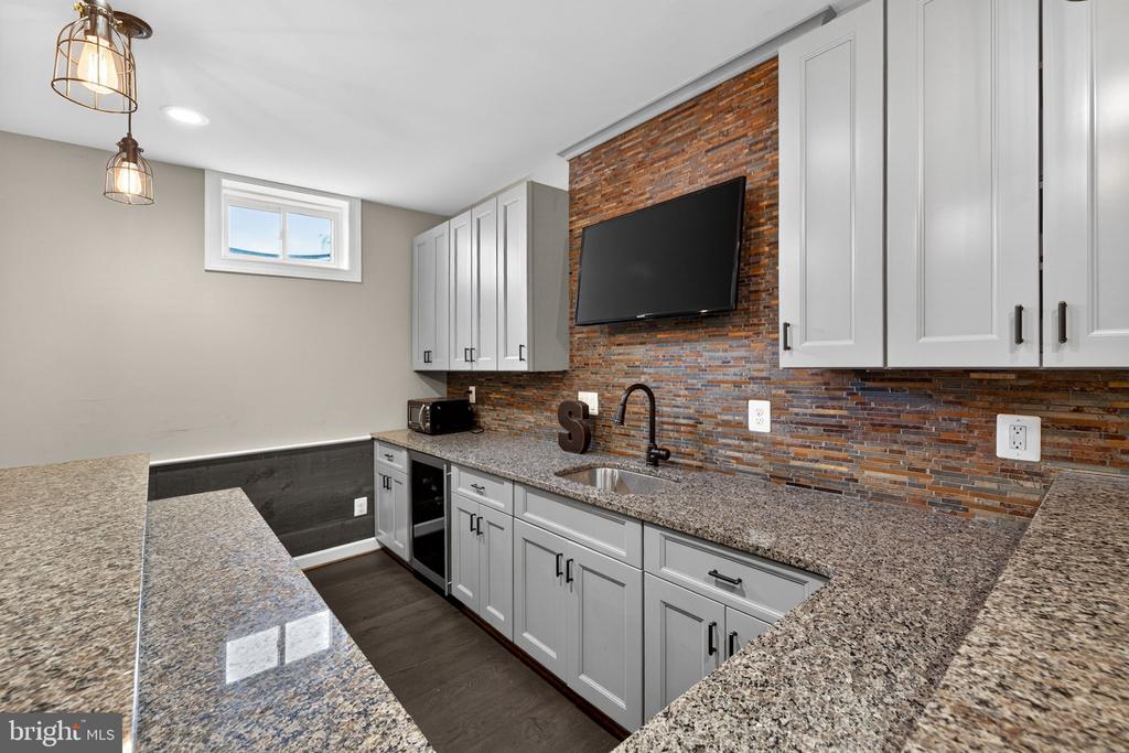 15117 GRACE PLACE