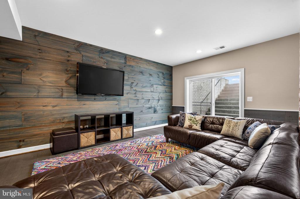 15117 GRACE PLACE
