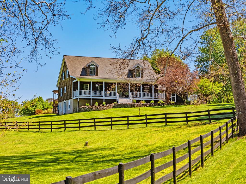 18654 and 18660 AIRMONT ROAD