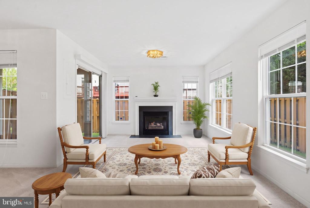 20628 GLENMERE SQUARE
