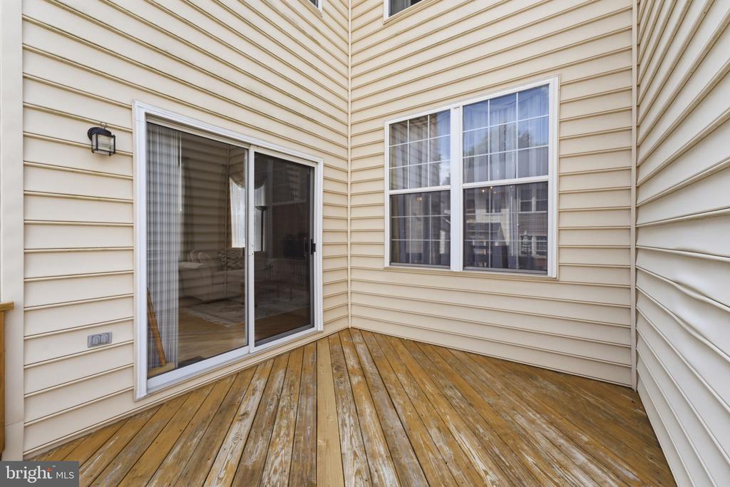 20628 GLENMERE SQUARE