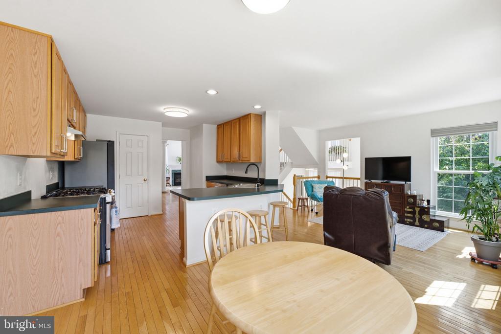 20628 GLENMERE SQUARE