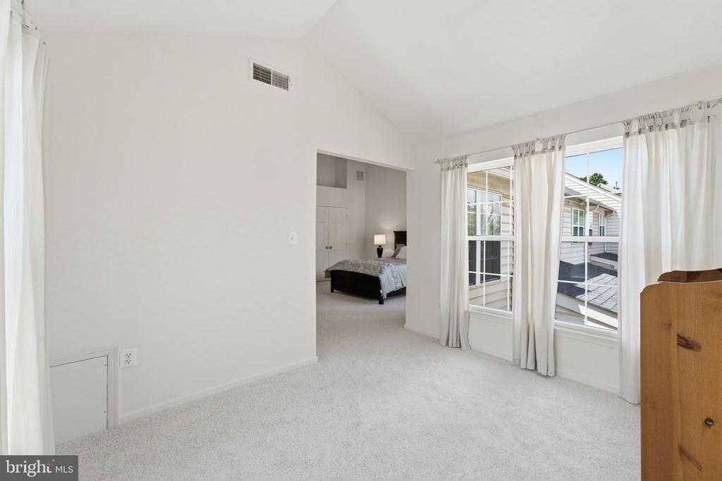 20628 GLENMERE SQUARE