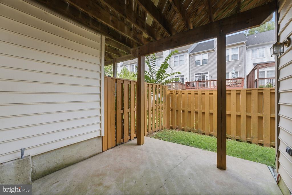 20628 GLENMERE SQUARE