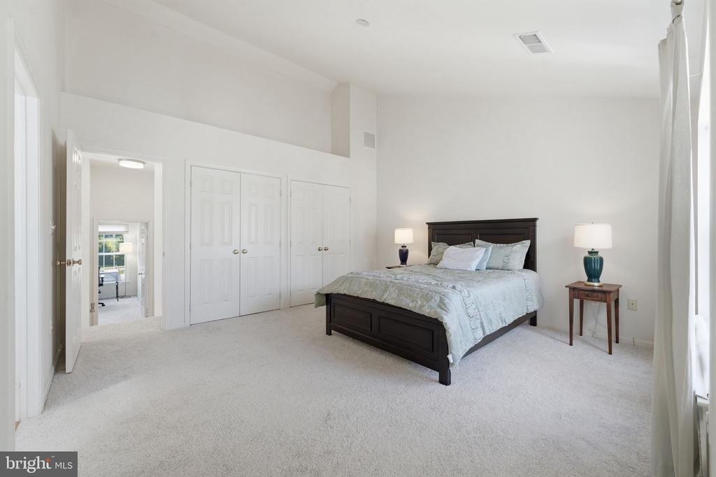 20628 GLENMERE SQUARE