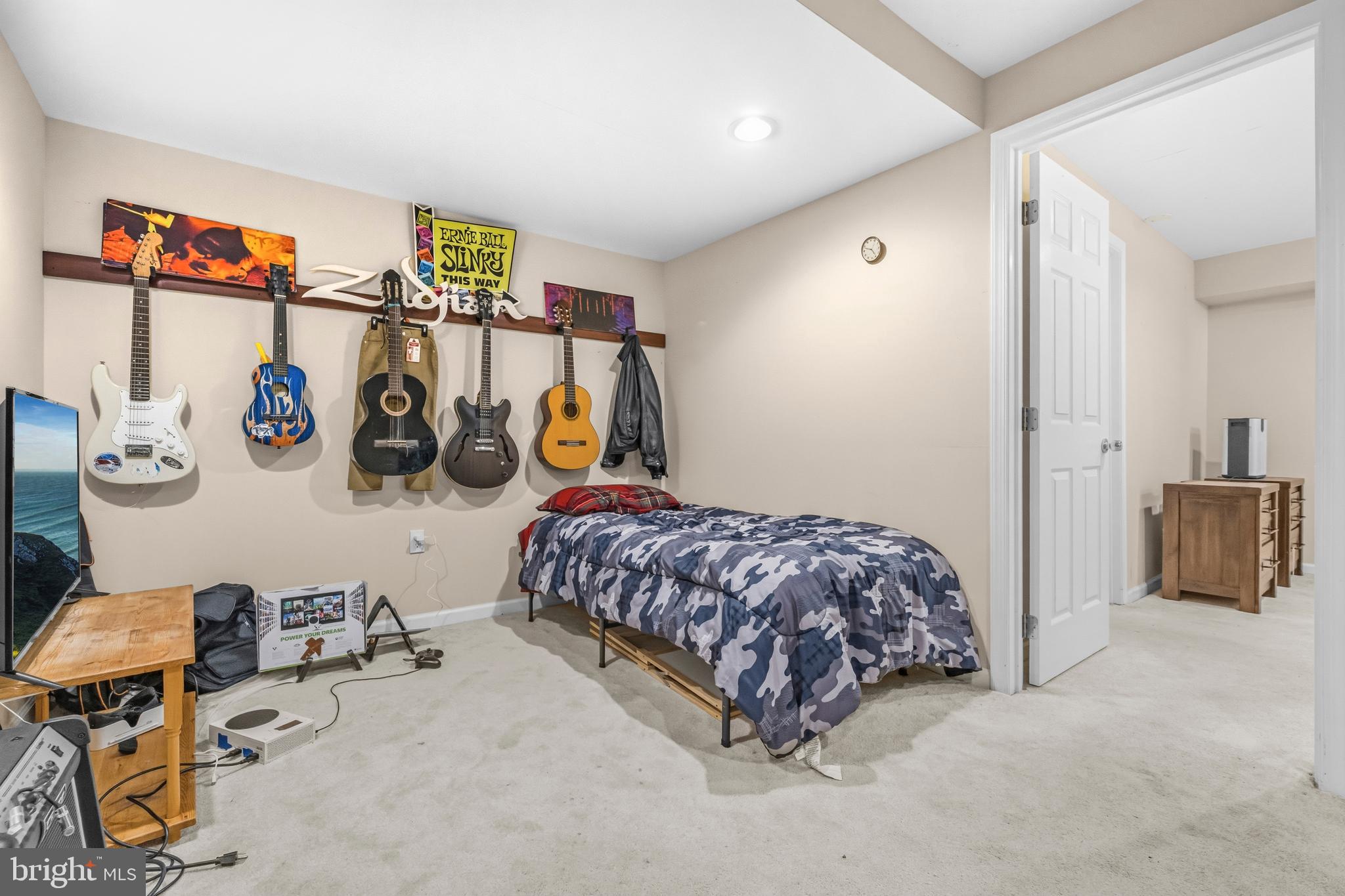 16050 HAMILTON STATION ROAD