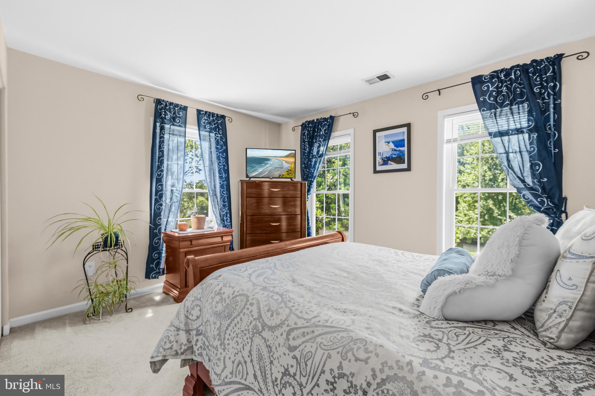 16050 HAMILTON STATION ROAD
