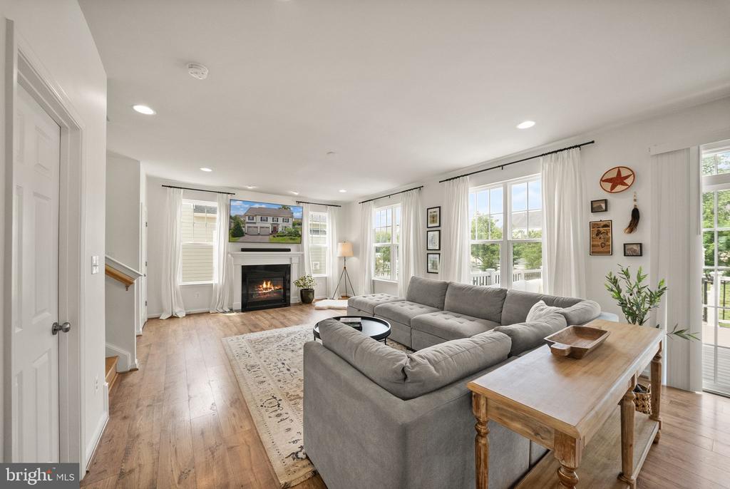 803 STEPHAN MACE COURT